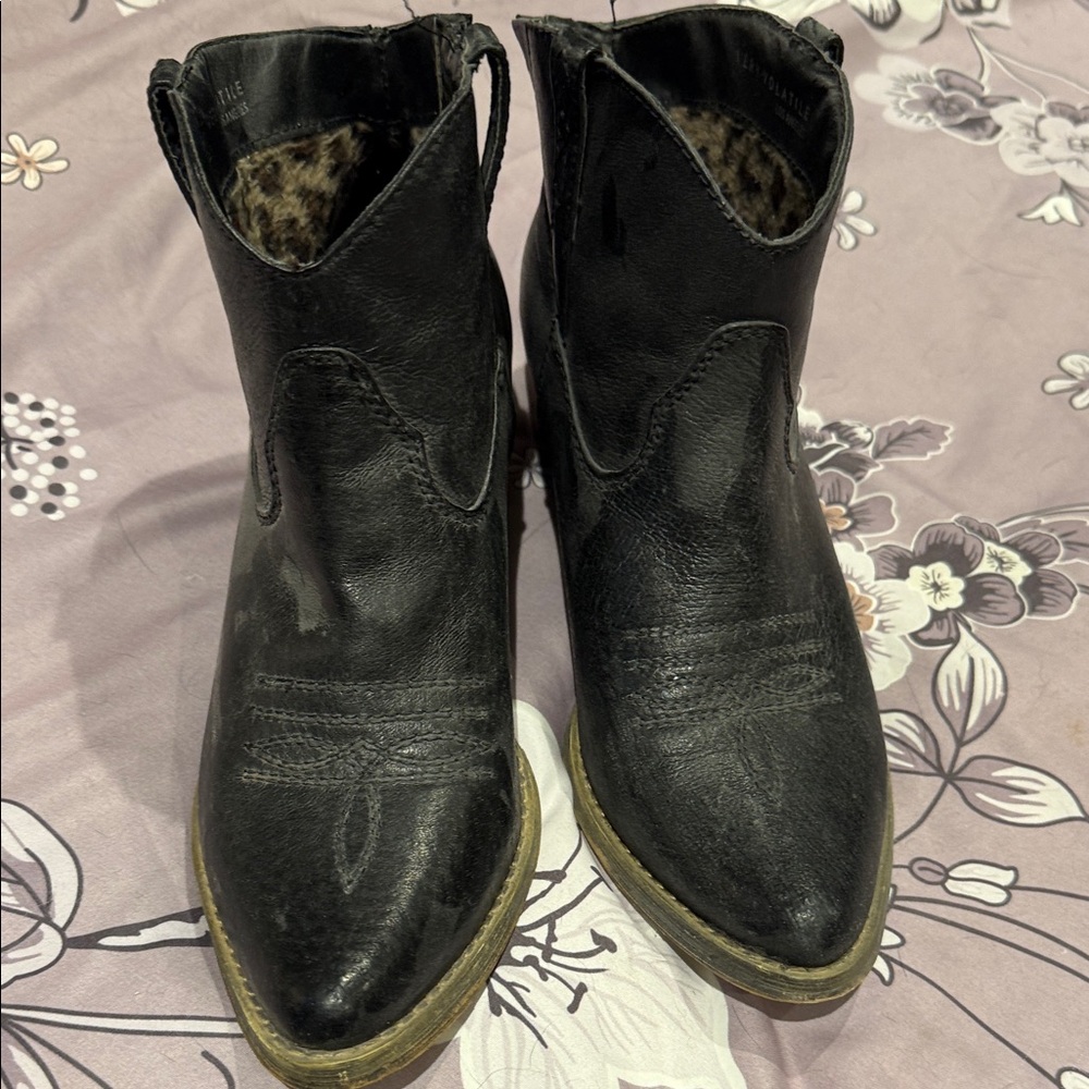 Very Volatile Black Leather Ankle Booties
